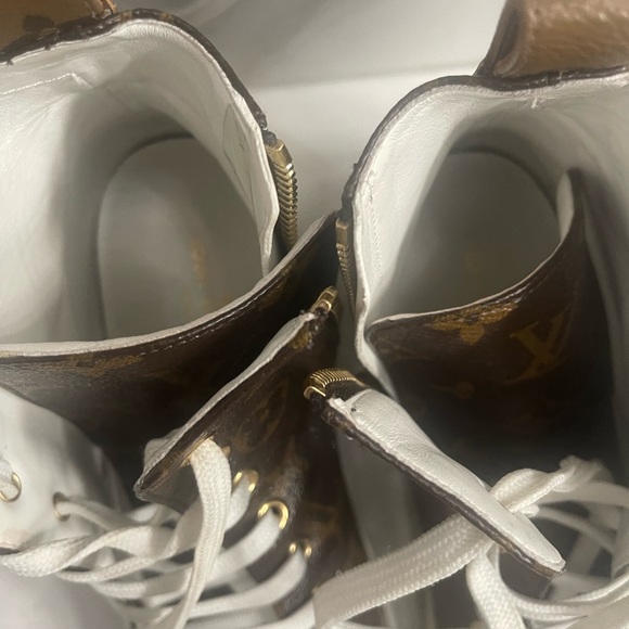 Louis Vuitton Stellar Hi Top Monogram Sneakers Sz 38 - Picture 4 of 6